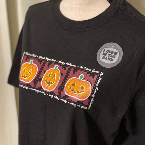 Halloween Tee - Picture 2 of 3